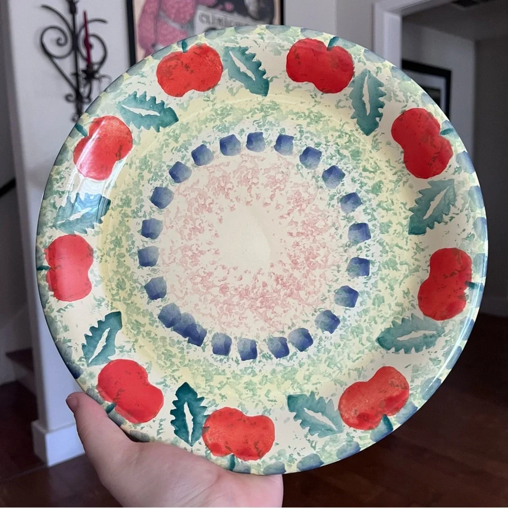 Vintage Crate & Barrel Italy Handpainted Tomato/Apple Leaf Print Ceramic Plate